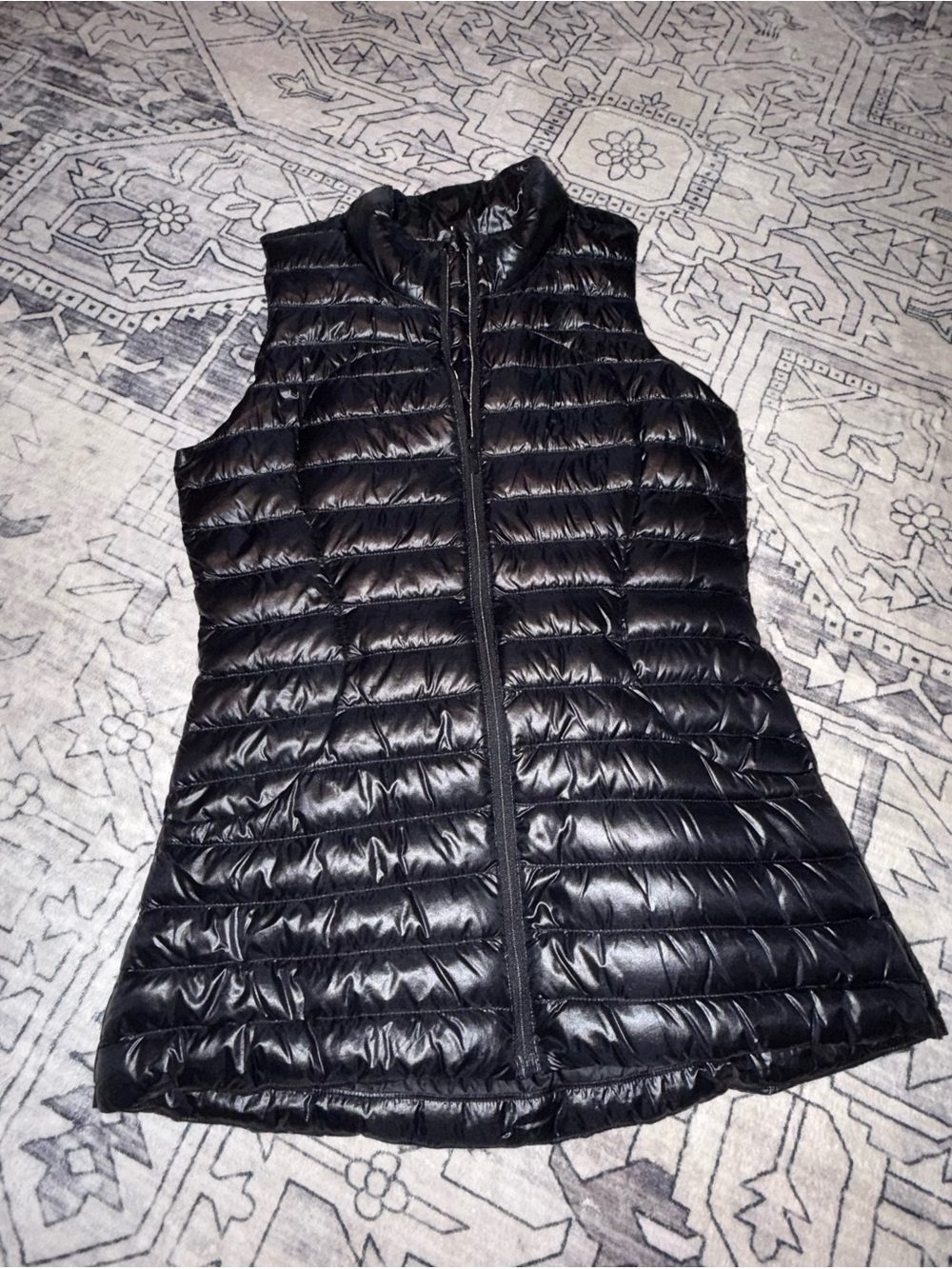 Lululemon Pack It Down Vest with Matching Travel Stuff Sack